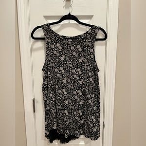 Old Navy Black and White Floral Tank Top